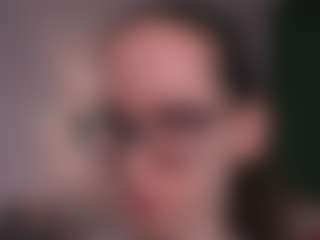 Live cam show with LynetteBails - Smart on CamClone