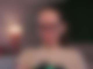 Live cam show with LynetteBails - Yoga on Hubzter Live