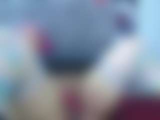 perla-mature MILF webcam performer live streaming