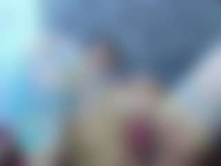 perla-mature MILF webcam performer live streaming