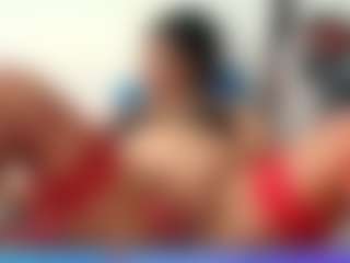 perla-mature MILF webcam performer live streaming