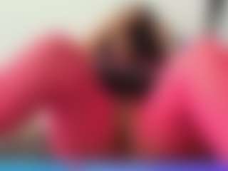 Live cam show with perla-mature - Middle Aged on AdultVida.com