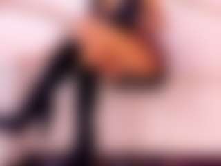 Live cam show with Dulce - Interactivetoy on Camsoda