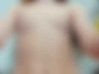 Live cam show with AnnisFrankson - Teen (18+) on justonemore.cc | united kingdom
