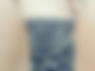 Live cam show with AnnisFrankson - Mistress on Livezox