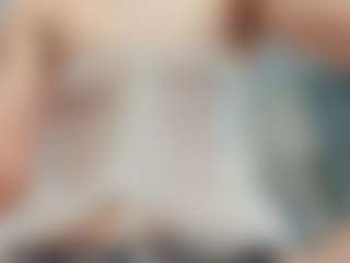 Live cam show with AnnisFrankson - Trimmed Latina on ObeyMaria