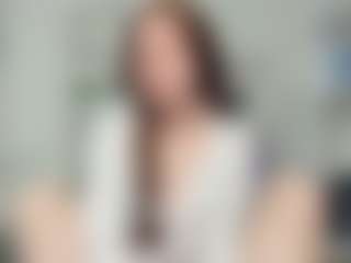 Live cam show with AnnisFrankson - Trimmed Latina on sexylive.show