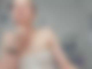 AnnisFrankson's Live Sex Cam Show