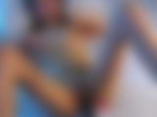 Live cam show with Liu - Grey Eyes on Camsoda