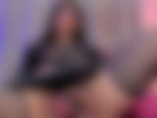 gisell-twing's Live Sex Cam Show