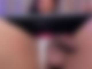 gisell-twing's Live Sex Cam Show