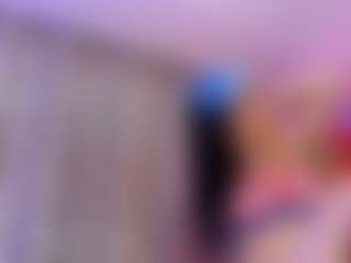 gisell-twing's Live Sex Cam Show