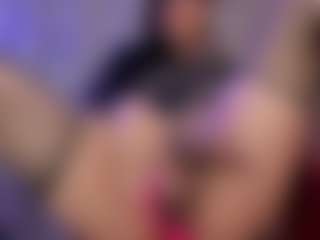 gisell-twing's Live Sex Cam Show