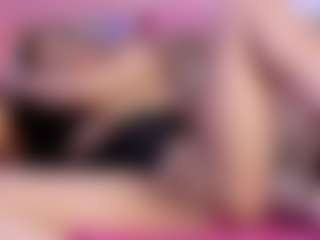 gisell-twing's Live Sex Cam Show