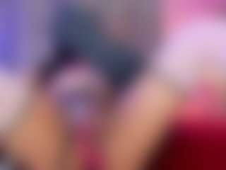 gisell-twing's Live Sex Cam Show