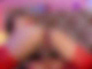 gisell-twing's Live Sex Cam Show