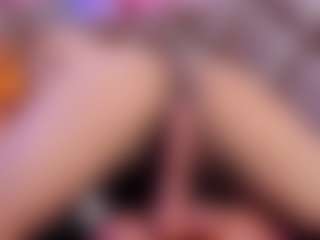 gisell-twing's Live Sex Cam Show