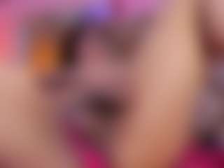 gisell-twing's Live Sex Cam Show