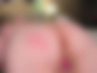 Live cam show with Lisa-Payne - Facial on Mixed Magazine Live