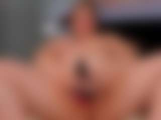 Live cam show with Lisa-Payne - Upskirt on Camsoda