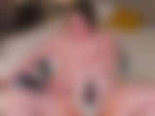 Live cam show with Lisa-Payne - Tongue on Camsoda