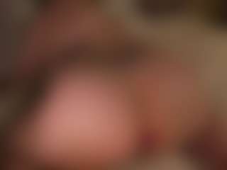 Live cam show with Lisa-Payne - Tongue on chickslive.net