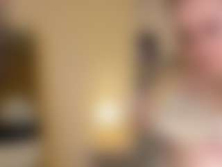 Live cam show with Lisa-Payne - Thong on 1on1-livenow