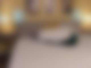Live cam show with Lisa-Payne - Tongue on boobsie.com