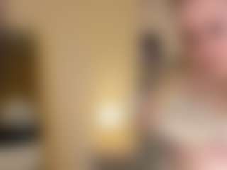 Live cam show with Lisa-Payne - Legs on sexylivex.com