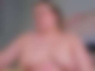 Live cam show with Lisa-Payne - Smoke on Camsoda