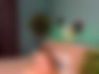 Live cam show with Lisa-Payne - Facial on Camiplay Live