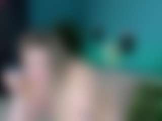 Live cam show with Lisa-Payne - Facial on Cam Slut