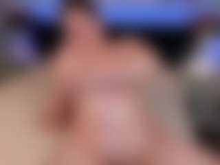 Live cam show with Lisa-Payne - Tongue on StripNow