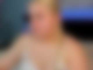 Live cam show with Lisa-Payne - Upskirt on Dolls Live