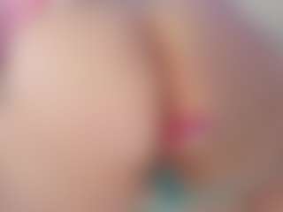 Live cam show with Lisa-Payne - Body on Fit Hotties