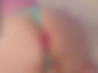 Live cam show with Lisa-Payne - Camel Toe on 1on1-livenow