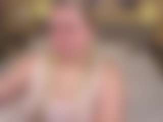 Live cam show with Lisa-Payne - Spanks on Camsoda