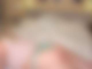 Live cam show with Lisa-Payne - Spanks on Camsoda