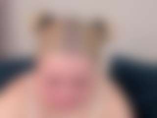 Live cam show with Lisa-Payne - Yoga on Camsoda