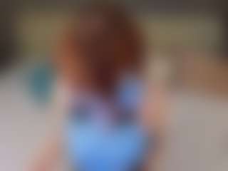 Live cam show with Molly - Skinny on CamwithHer