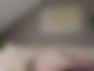 Live cam show with Molly - Brown Hair on Camsoda