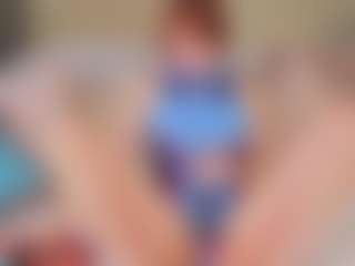 Live cam show with Molly - Full Nudity on 1on1-livenow