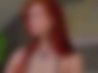 Live cam show with Molly - Petite on Milfs Live