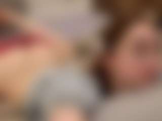 Your little bee - Polly's Live Sex Cam Show