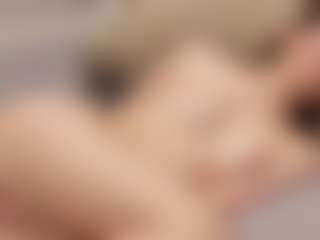 Live cam show with Your little bee - Polly - Ass Clapping on justonemore.cc
