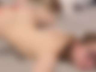 Your little bee - Polly's Live Sex Cam Show