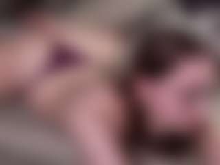 Your little bee - Polly's Live Sex Cam Show