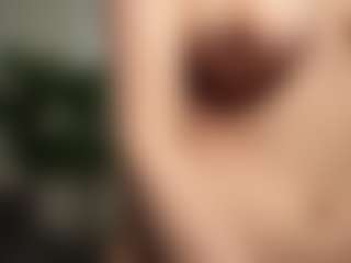 Live cam show with RowenaGossett - Blue Eyes on Streamer API