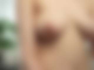 Live cam show with RowenaGossett - Ass Clapping on livesuperchat.net