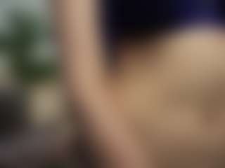 Live cam show with RowenaGossett - Blue Eyes on madthumbs